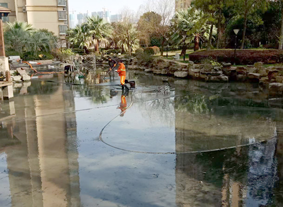 金安景观池淤泥清理